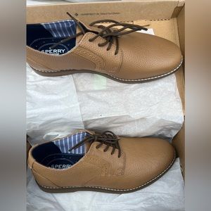 Tan Sperry Oxford Dress Shoes